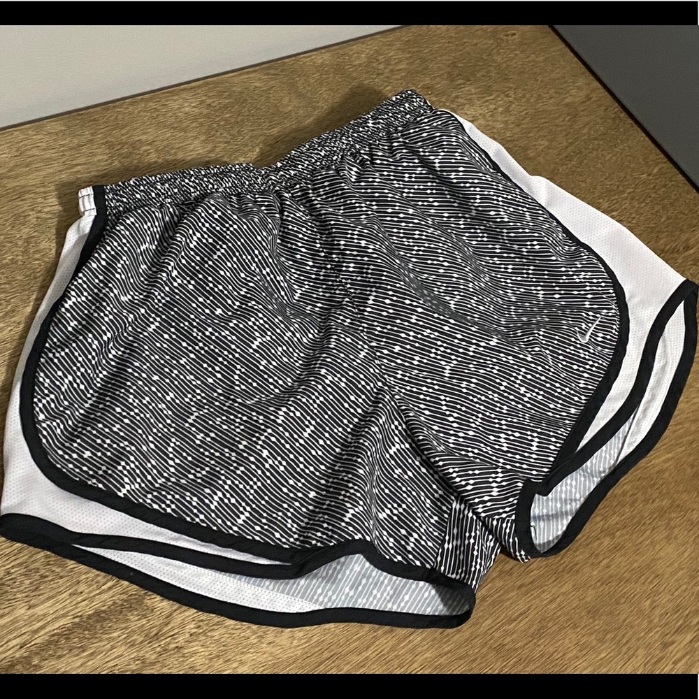 Nike Dri-Fit Tempo Running Shorts